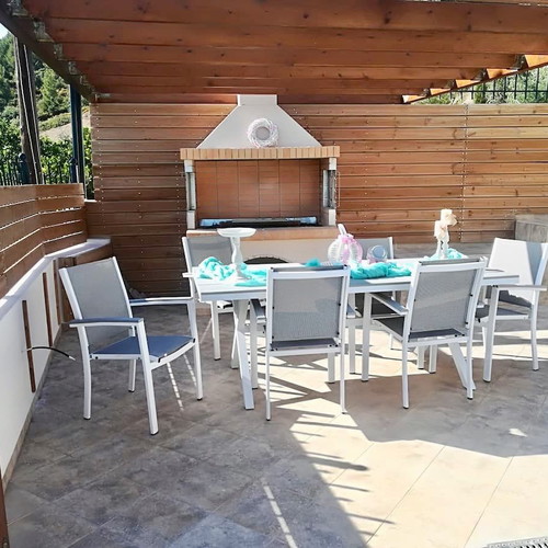 Deluxe Βίλα 214 τμ στην Εύβοια με πισίνα και θέα θάλασσα