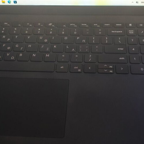 Dell Inspiron 3520 laptop like new, 15.6'' Full HD, Intel Core i5, 16GB RAM, 1TB SSD