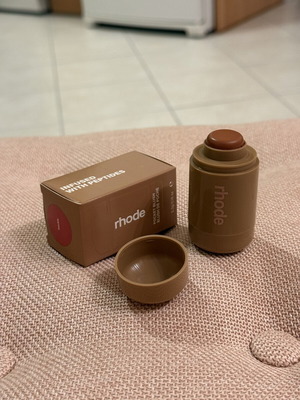 Rhode Pocket Blush Freckle new unused