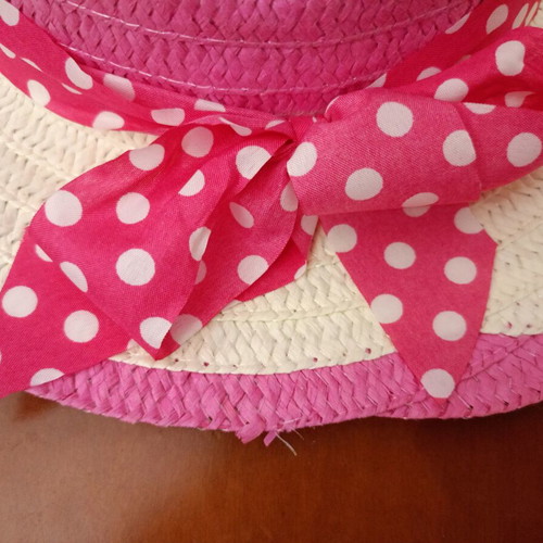 Children's summer straw hat with polka dot bow size 54 like new