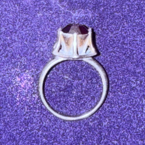 Silver Gothic Jenavi ring new, red