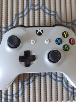 Xbox One Controller like new, collector's edition