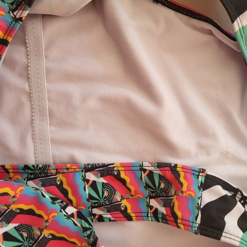 One-piece swimsuit like new, medium, colorful design with padding pocket