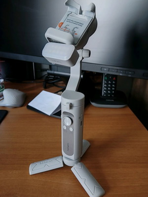 Hohem iSteady XE Kit gimbal κινητού καινούργιο με magnetic fill light