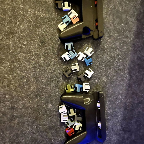 Nintendo Switch controller grip set καινούργιο με 2 grip και 4 χρωματιστά button