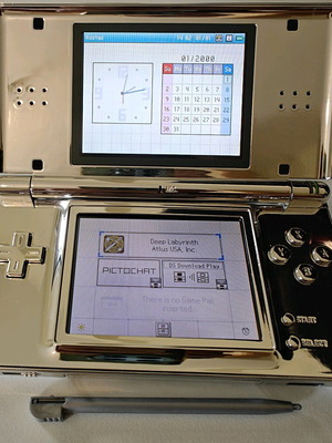Nintendo DS Lite като нов с ъпгрейди и аксесоари