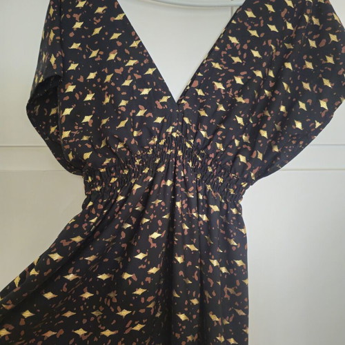 Dress Shine 2gether black, like new, size S/M with elastic waist