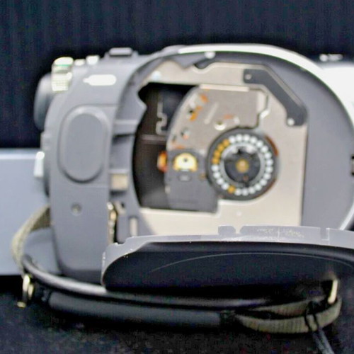 Sony Handycam with Carl Zeiss Vario-Tessar lens like new, DVD-RW support