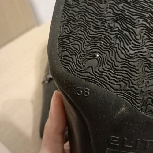 Elite leather black pumps like new, size 38