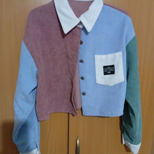 Corduroy shirt multicolor like new, cropped size M