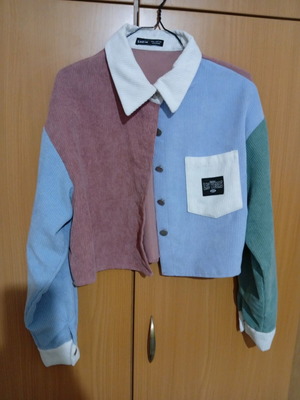 Corduroy shirt multicolor like new, cropped size M