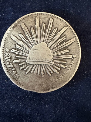 8 Reales Mexico използвана сребърна монета 188?