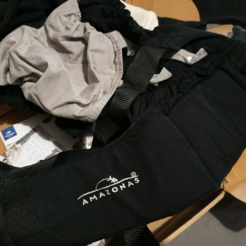 Amazonas Smart Carrier black with winter cover like new