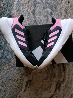 Adidas women's black and pink trainers like new, size 36