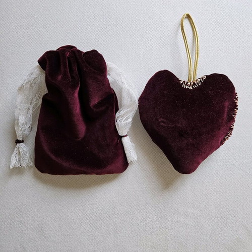 Handmade velvet heart and pouch set new