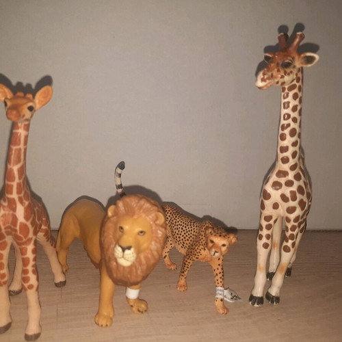 Schleich giraffe figure from 1998, hand painted, like new