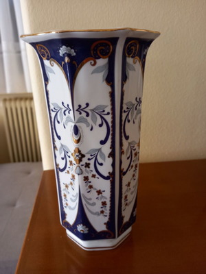 Vintage Οκταγωνικό Βάζο Πορσελάνης Limoges σαν καινούργιο, μπλε κοβαλτίου και χρυσό