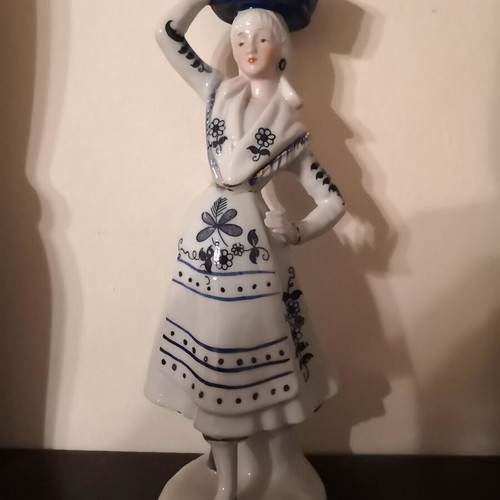 Porcelain figurines Rococo style set of 3 like new, white and blue with gold accents