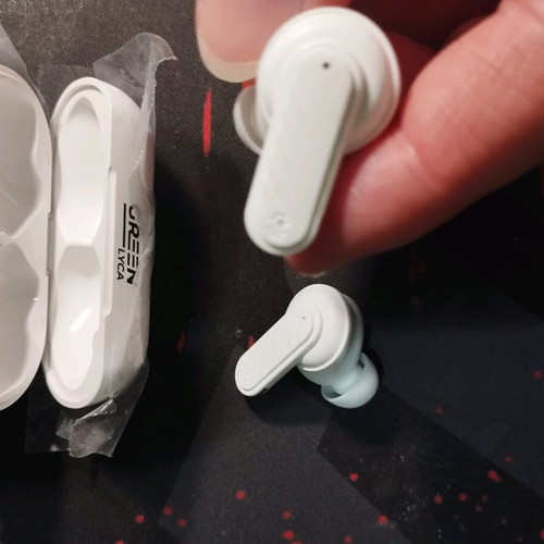 Bluetooth V5.3 in-ear with touch screen on case like new
