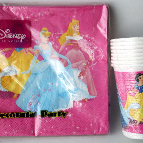 Vintage Disney Princess party set 20 napkins 8 cups Decorata new