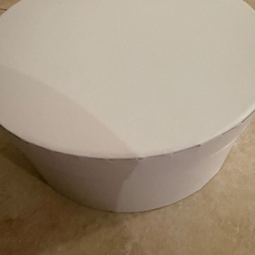Round hat box new, suitable for small hats or gift packaging