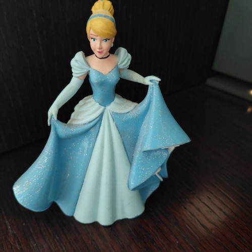 Cinderella Princess Miniature like new