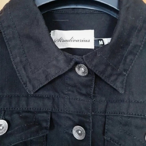 Stradivarius black denim jacket like new, medium fitted