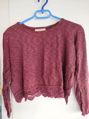 Women's short blouse used, size M