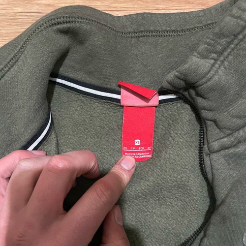 Nike Air half zip sweater like new, size XS, green