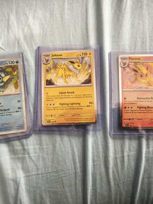 Κάρτες Vaporeon, Flareon και Jolteon holo σαν καινούργιες