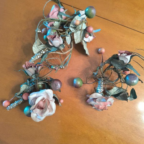 Fabric decorative candlesticks like new, set of 3 with adjustable flowers