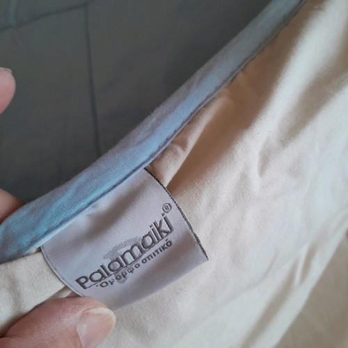 Double-sided blue and beige double quilt like new with 2 Palamaiki pillowcases