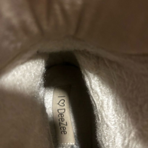 Deezee boots like new, beige and brown