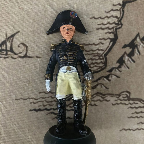 Lead soldier figures used, 2 figurines with 2 magazines