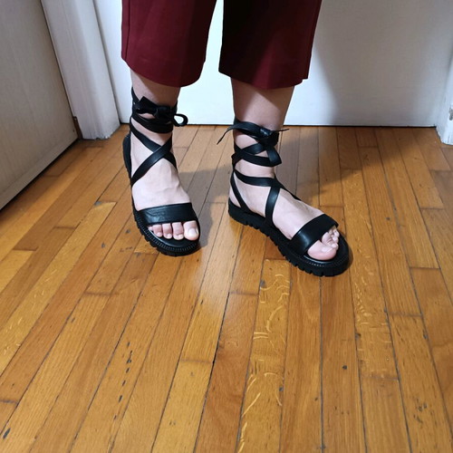 Black leather Asolo sandals new, size 39 with lug sole