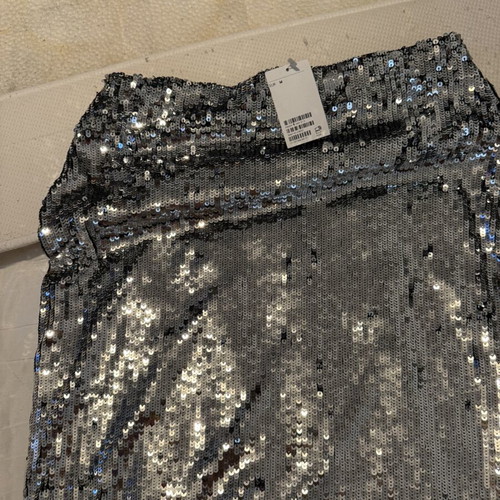 H&M silver skirt with sequins new