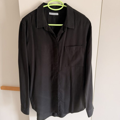 Edward Jeans women's shirt medium black used