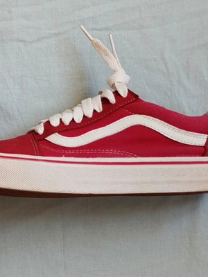 Vans Sneakers μέγεθος 40 λευκό-κόκκινο σε άριστη κατάσταση