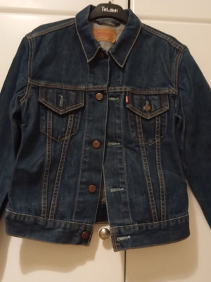 Levi Strauss denim jacket small
