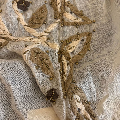 Massimo Dutti Linen Scarf with Embroidery new, beige and gold