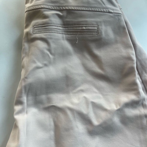 Women's beige bermuda shorts size 48 like new