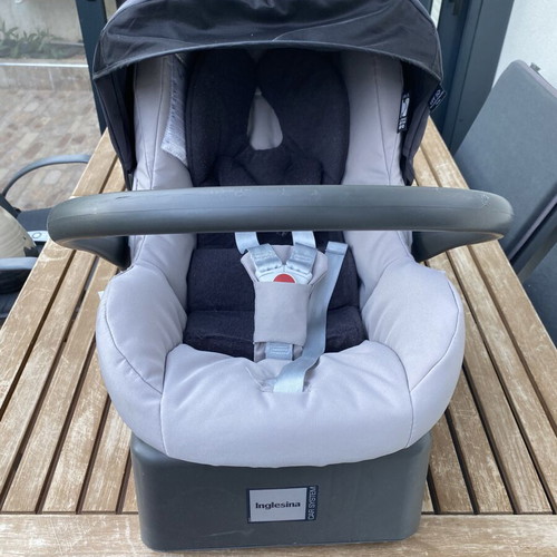 Inglesina baby car seat 0–13 kg
