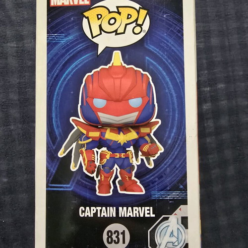 Funko Pop Captain Marvel like new #831