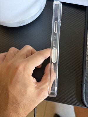Apple Clear Case for iPhone 17