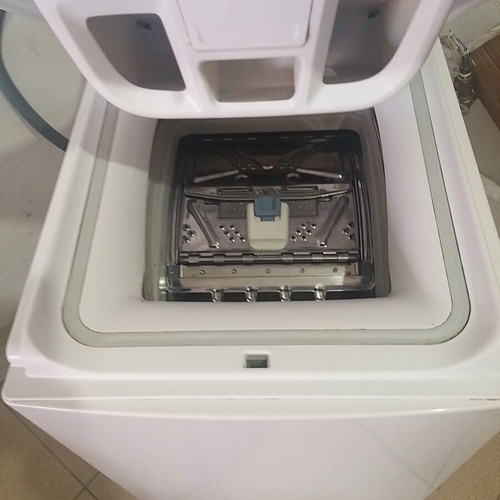 Whirlpool washing machine 5 kg