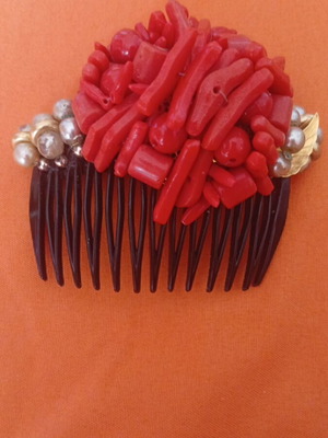 Vintage handmade hair comb used, 1980s costume jewelry with red resin beads