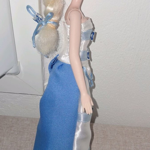 Hasbro Frozen Elsa doll with handmade dress