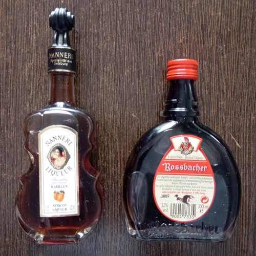 Traditional Austrian liqueurs new, 100ml Saltsburg Vienna set of 2