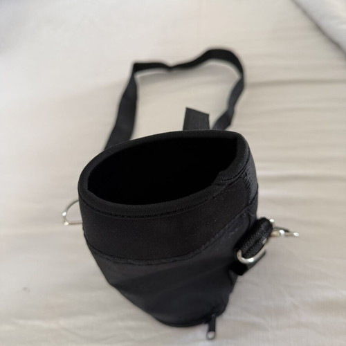 Black thermos cup carrying bag
