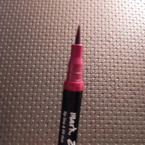 Avon 2 in 1 lip tattoo used, red shade